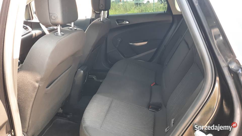 Opel Astra 14 Turbo 140 2010 r Klima Opłacona przyciemniane szyby Kraśnik