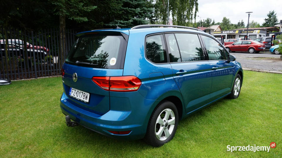 Volkswagen Touran Super stan Gwarancja III 2015 Zarejestrowany w Polsce Zielona Góra