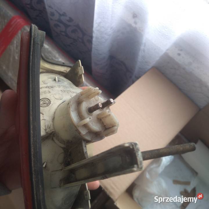 kierunkowskaz przód mercedes w124 lewy lubelskie