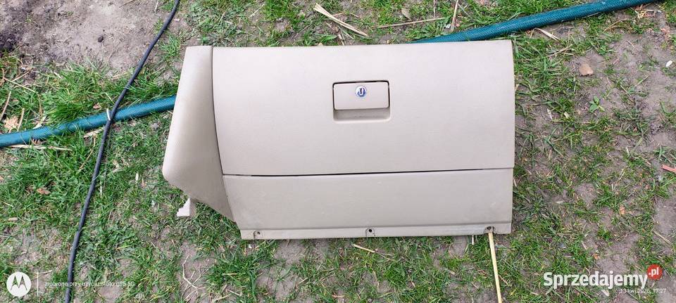 Schowek strona pasażera Golf 4 Bora beżowy dolnośląskie Lubin