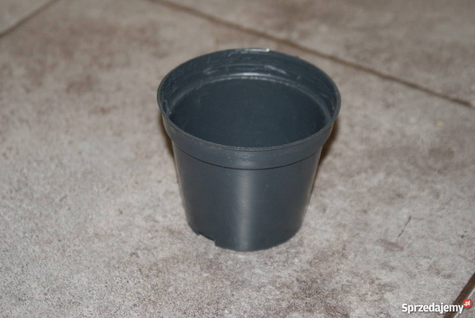 Doniczki produkcyjne śr 8 02L 15 czarne 87gr Siewierz