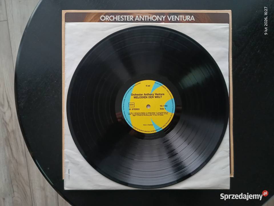 Dwa albumy z melodyjną muzyką rozrywkową płyta winylowa Płyty i kasety Wronki