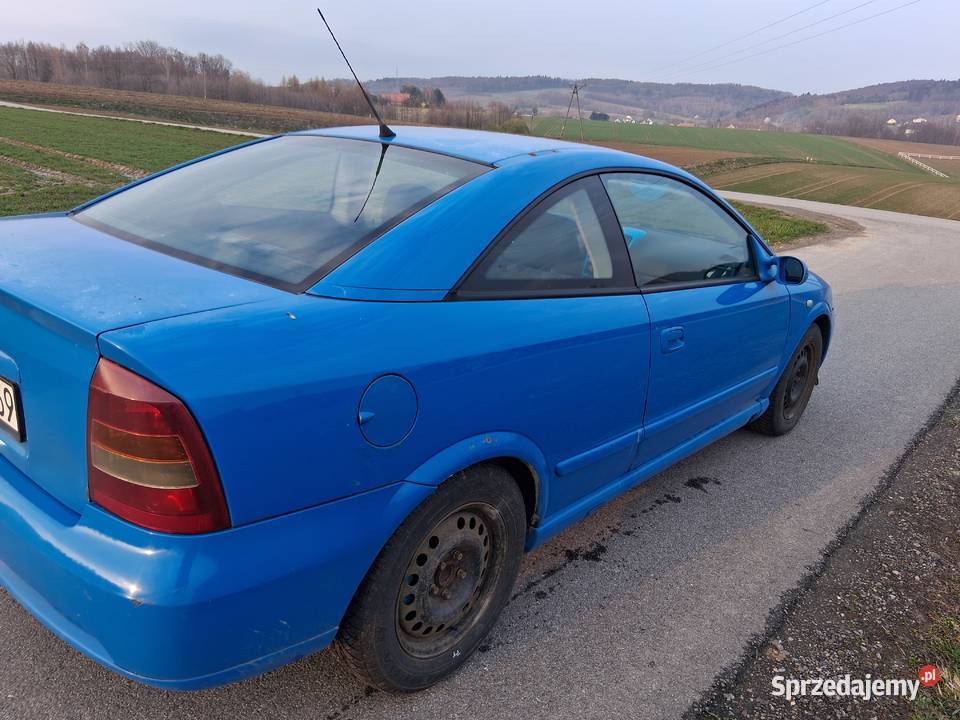 Opel Astra G Coupe 2000 r 18 16v z benzyna z małopolskie Babica