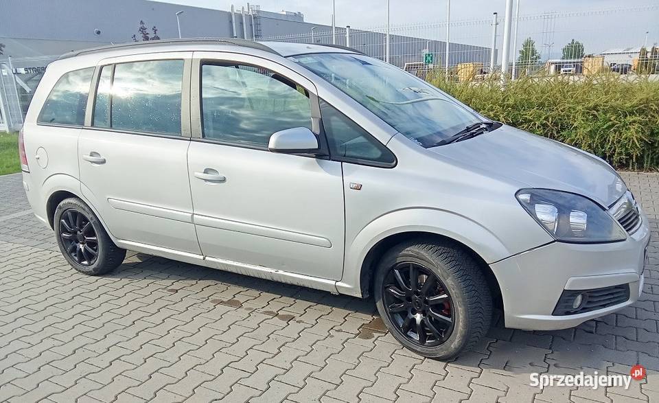 Opel Zafira 7 foteli 16 benz 1cm3 dolnośląskie Bielawa