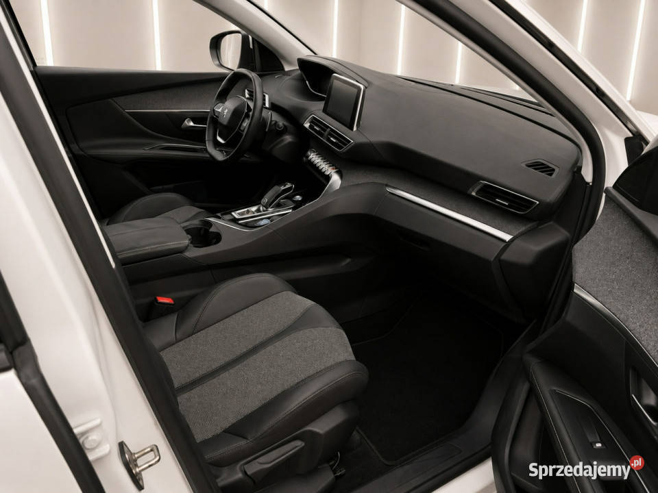 Peugeot 3008 16 benzynaautomatnawigacjafull