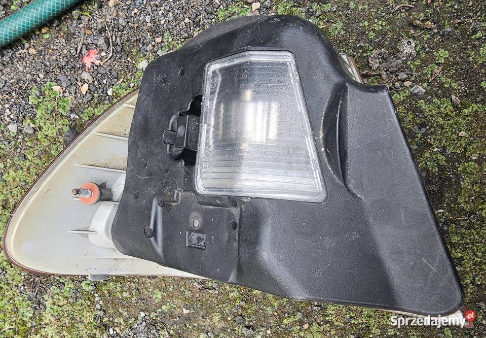 Lampa e46 coupecabrio prawy tył bmw Ciechanów