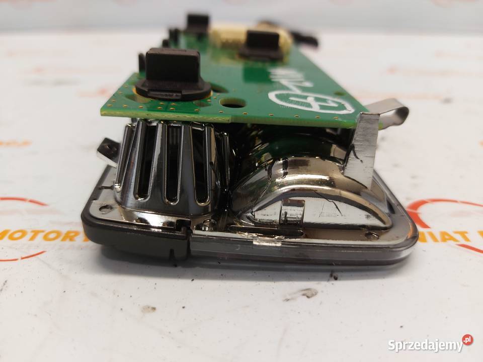 BMW F10 LIFT lampka podsufitki 6570200000 świętokrzyskie