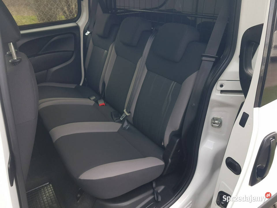 Fiat Doblo MAXI 5 OSÓB DŁUGI KLIMA 6BIEGÓW serwisowany w ASO sprzedam