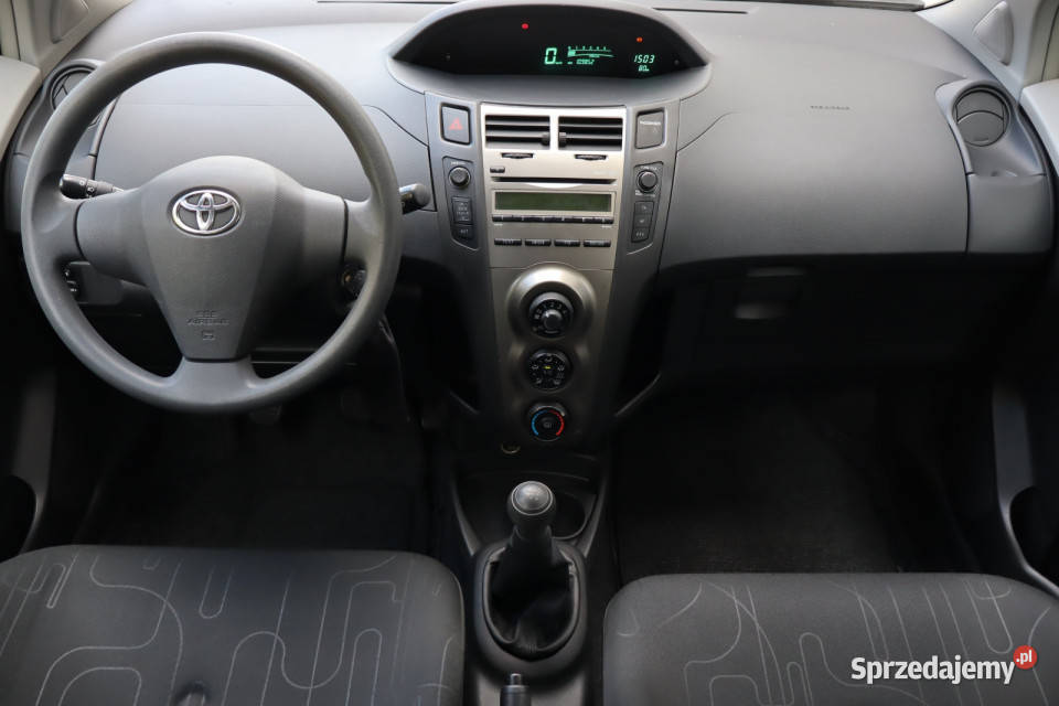 Toyota Yaris 10 VVTi Yaris Motoryzacja