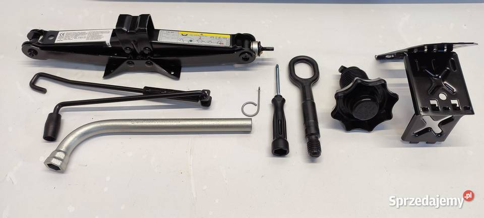 VW TIGUAN II STYROPIAN BAGAŻNIKA LEWAREK