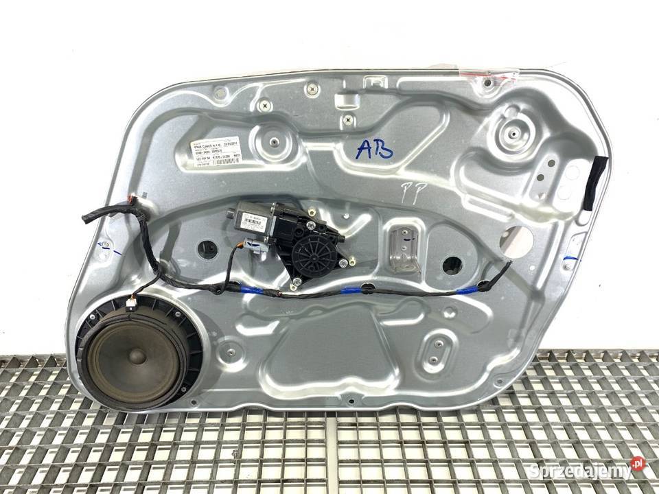 PODNOŚNIK SZYBY PRAWY PRZÓD HYUNDAI i30 podkarpackie