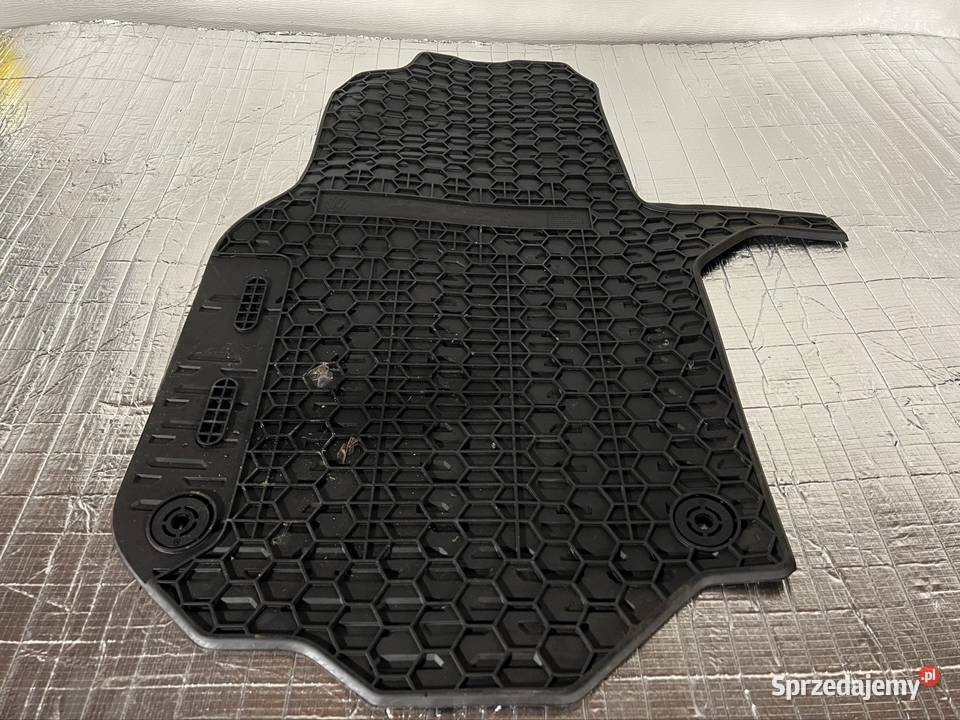 Gumowe dywaniki do kampera grandę california