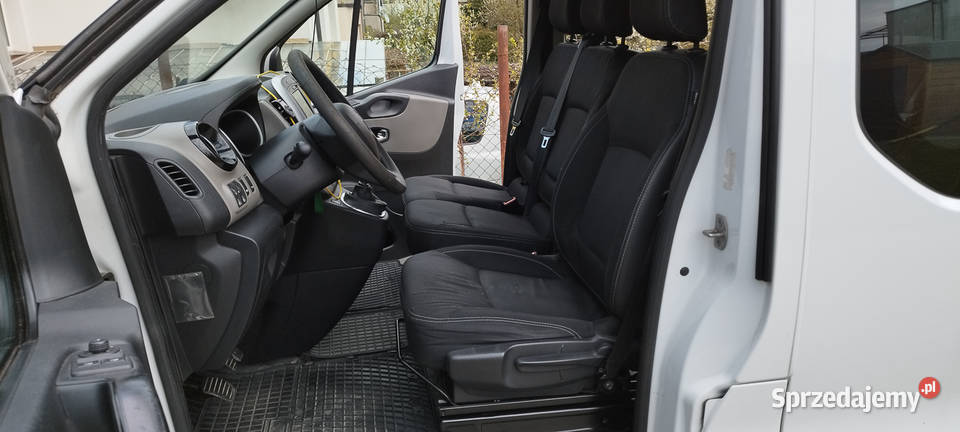 RENAULT TRAFIC III Brygadowy 6 osób TwinTurbo warmińsko-mazurskie Olsztyn