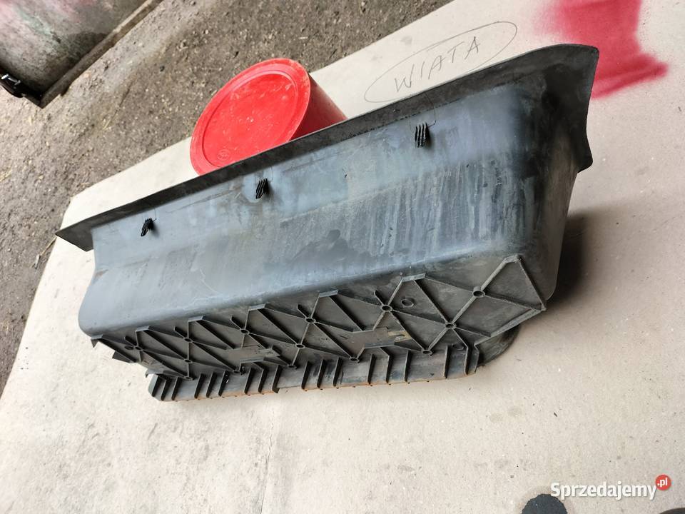 TRANSPORTER T4 701863735A STOPIEŃ OSŁONA PROGU