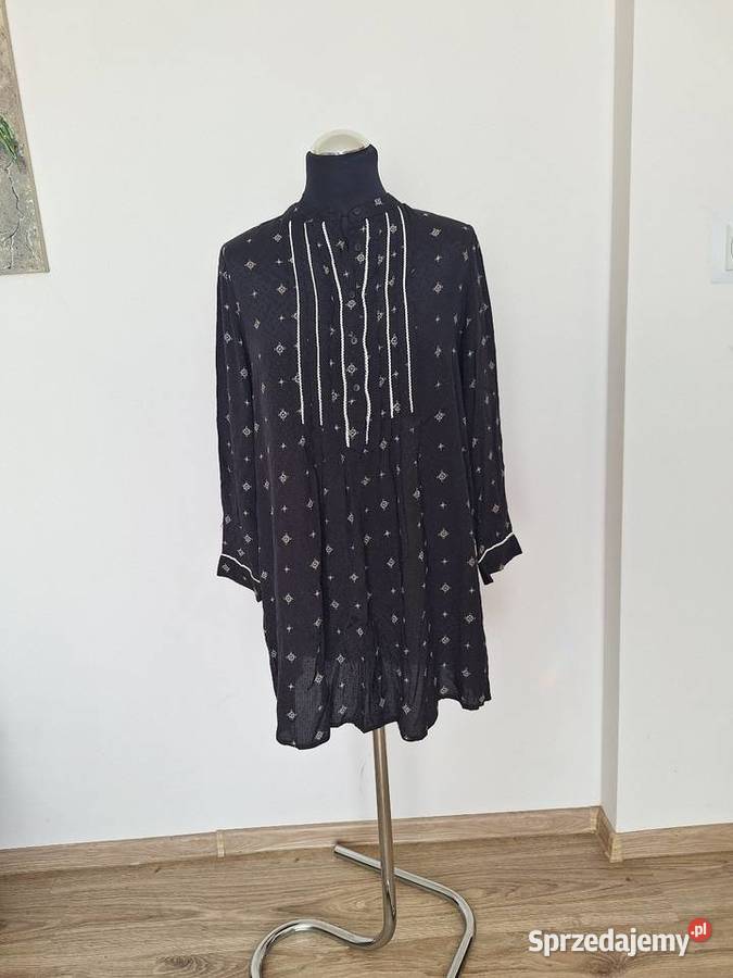 Śliczna czarna krótka zwiewna luźna sukienka Rozmiar 38(M) Spódnice i sukienki małopolskie Kraków