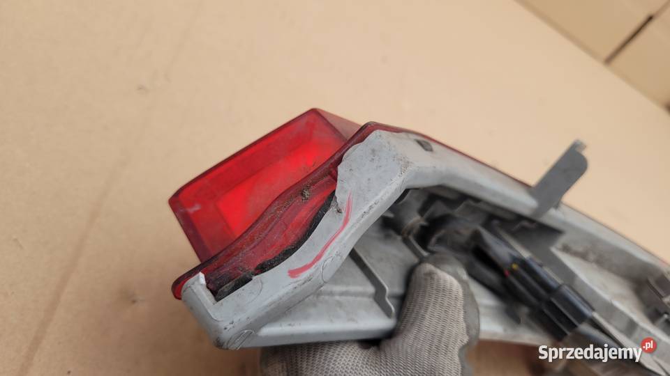 LAMPA PRAWA TYŁ ZDERZAKA KIA SPORTAGE III 1559 osobowe Lampy przeciwmgielne Ruda Śląska