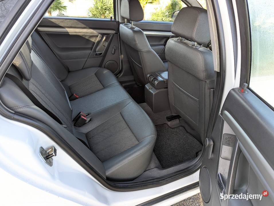 Opel Vectra 19 CDTI 8v 120 biały htb Brzesko