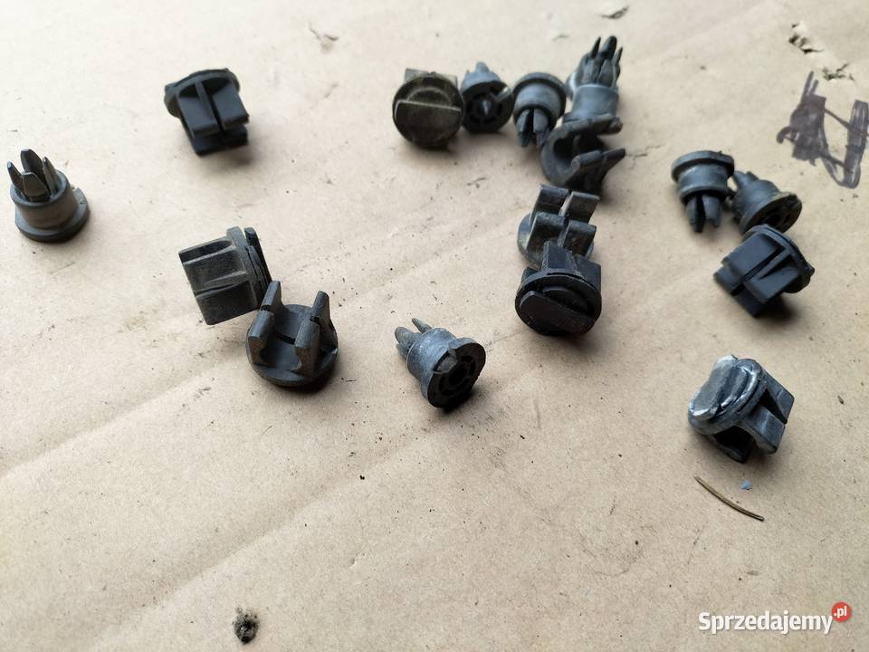 AUDI 80 B3 B4 UCHWYT LINKI ZAMKA DRZWI Kamień-Kolonia