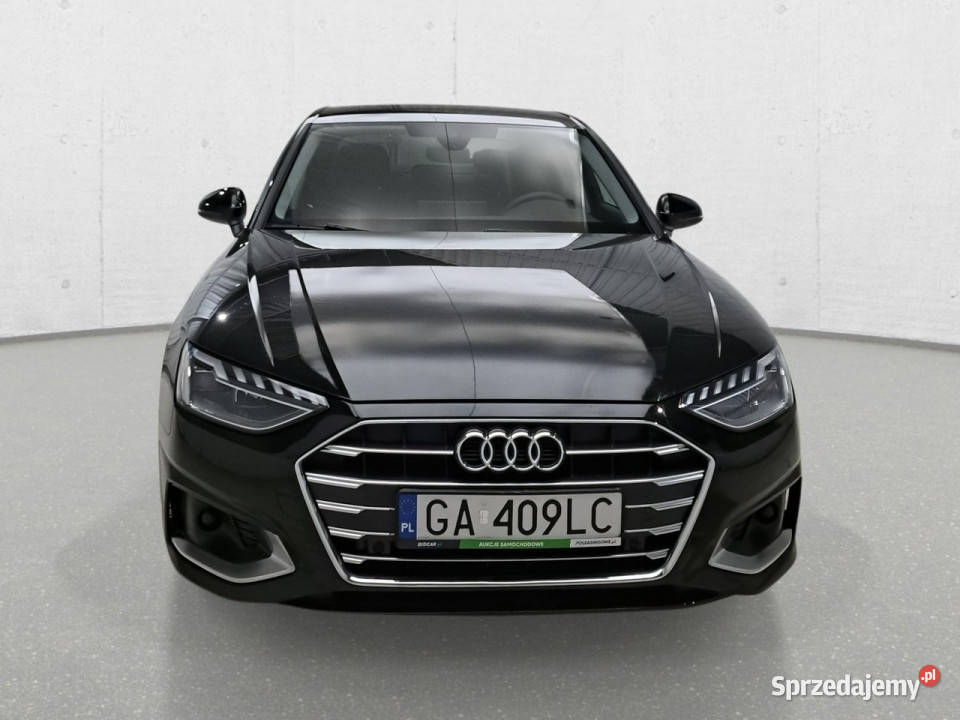 Audi A4 Limousine B9 2015 Komorniki