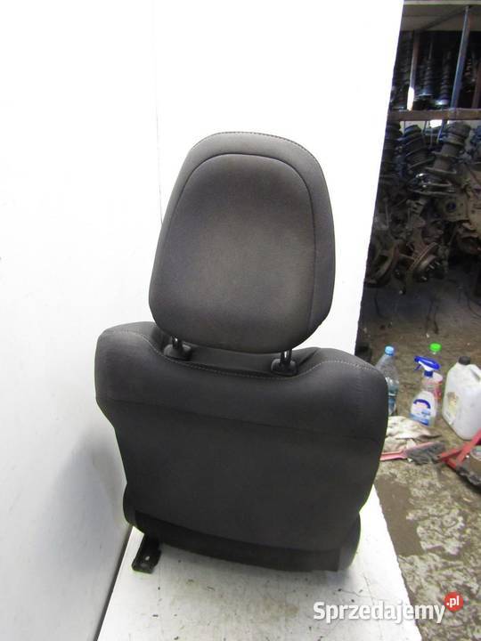 FOTEL PASAŻERA PRAWY PRZÓD TOYOTA YARIS III LIFT