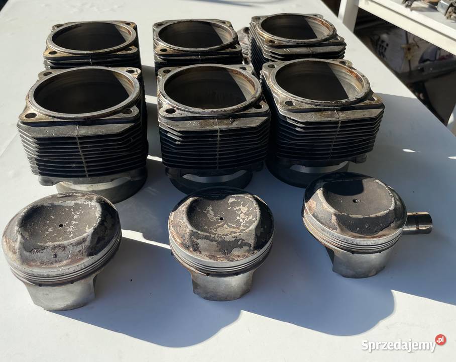 Porsche 911 964 zestaw tłoki cylindry MAHLE Poznań