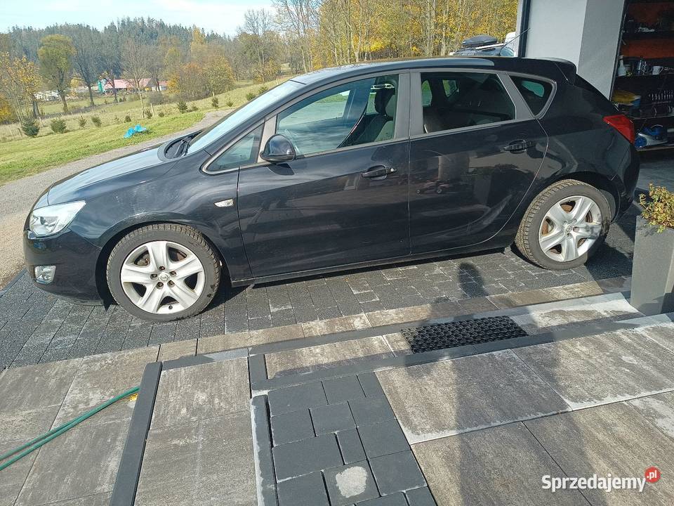 Opel Astra J 2011 17cdti welurowa tapicerka Wałbrzych