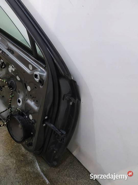 DRZWI LEWE PRZÓD SZARE VW Volkswagen Passat VIII osobowe