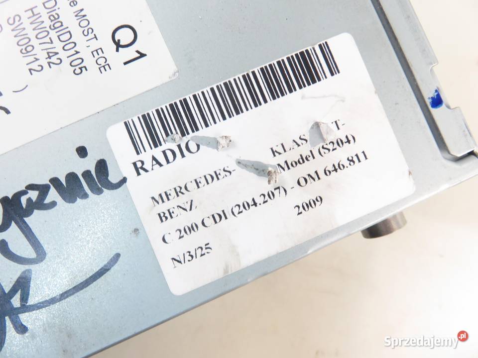 RADIO MERCEDES C TModel 204 2049060102