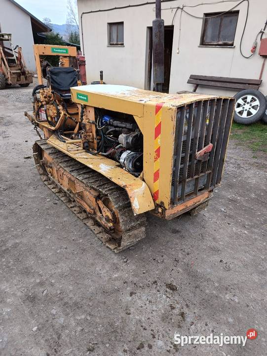 Sprzedam traktor gąsienicowy Massey Ferguson Markuszowa