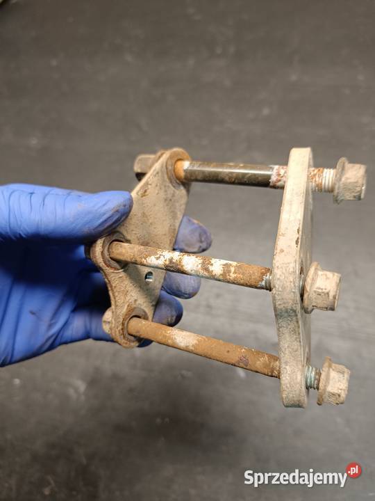 Uchwyt mocowanie łapa silnik rama części Suzuki Gołaczewy