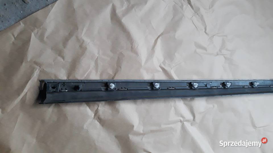 VW Passat B8 listwa drzwi lewy przód Bukownica sprzedam