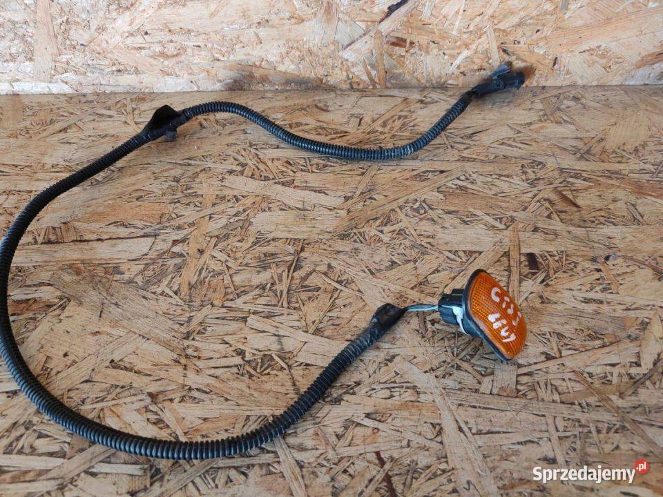 Kierunkowskaz na Błotnik Lewy Cadillac CTS I