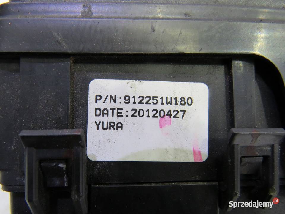 SKRZYNKA BEZPIECZNIKÓW RIO III 14 16V 912251W180