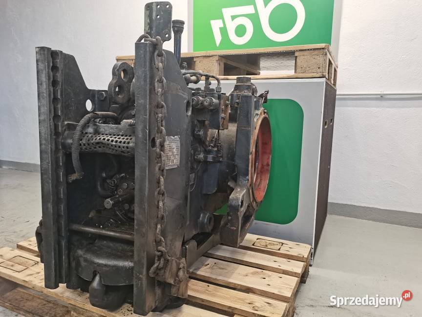Obudowa ataku F3310427226 Deutzfahr 615 Agrotron Wilkowo sprzedam