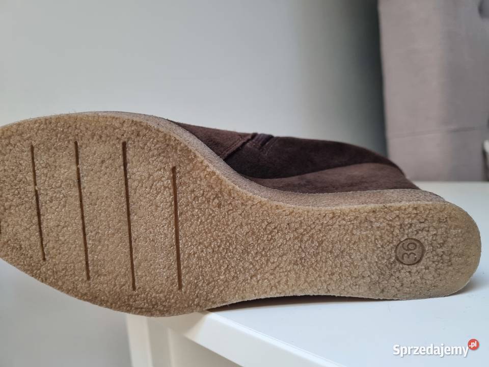 Botki zamsz naturalny na koturnie rozmiar 36 Lublin sprzedam