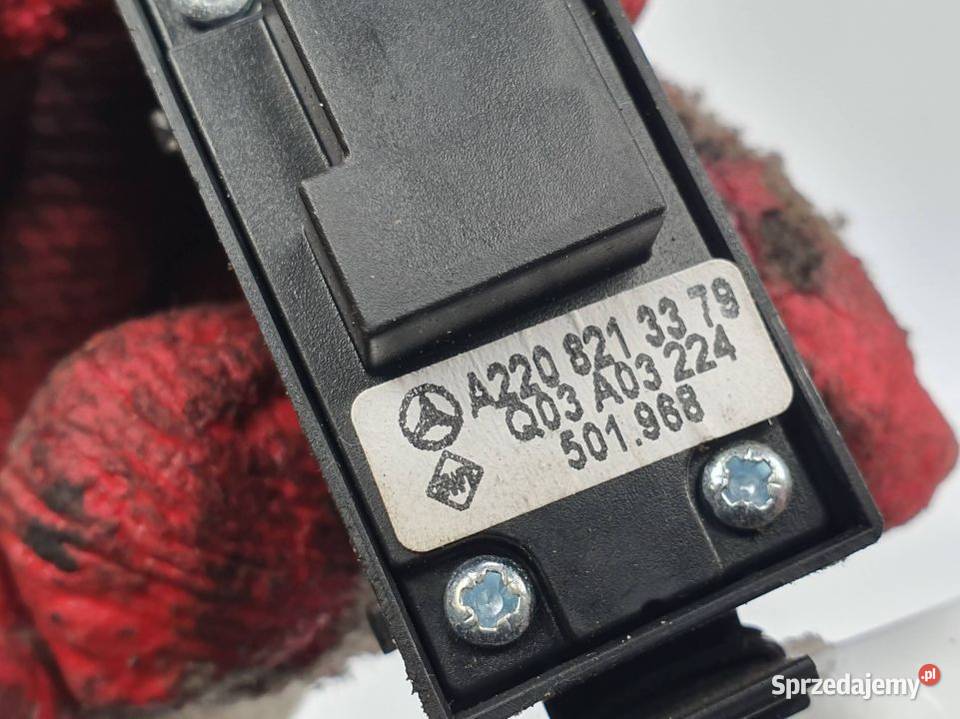 PRZYCISK MERCEDES W220 A2208213379 osobowe Lipno