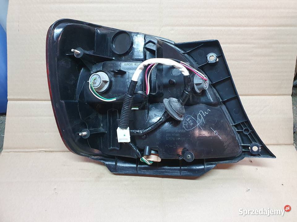 TOYOTA ARISTO LAMPA PRAWA TYLNA PRAWY TYŁ Międzychód