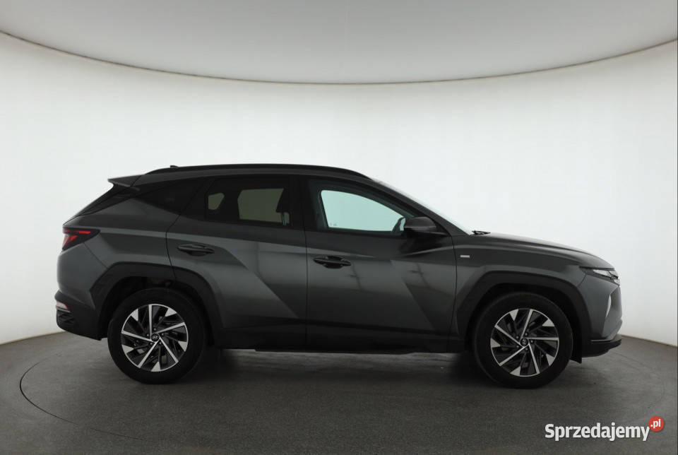 Hyundai Tucson 16 TGDI 48V MHEV nieuszkodzony sprzedam
