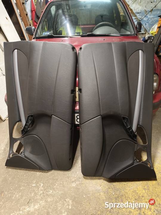 Ford Focus MK1 3D HB boczki szare Chorzów