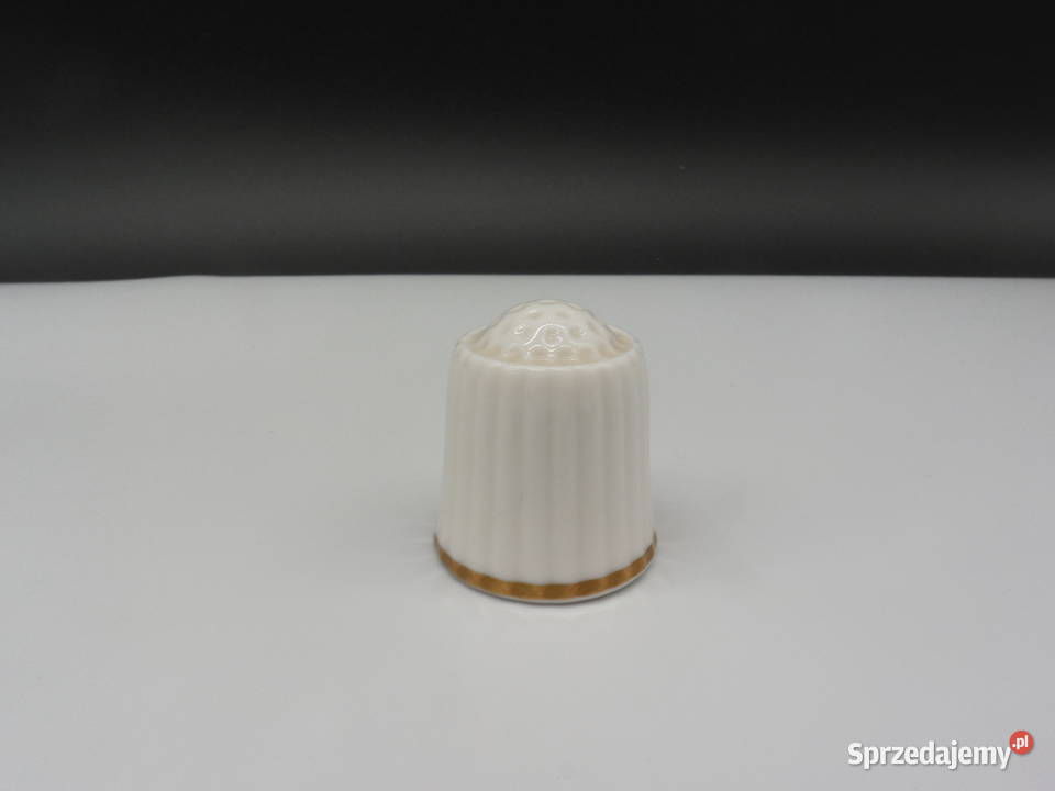 Naparstek z porcelany kostnej z kolekcji Vintage Raszków