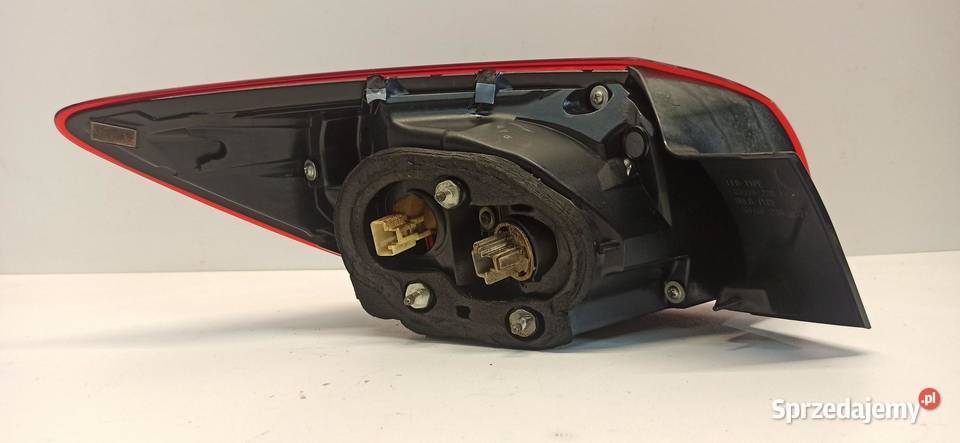 MAZDA 3 LAMPA PRAWY TYŁ B45D51150 dolnośląskie