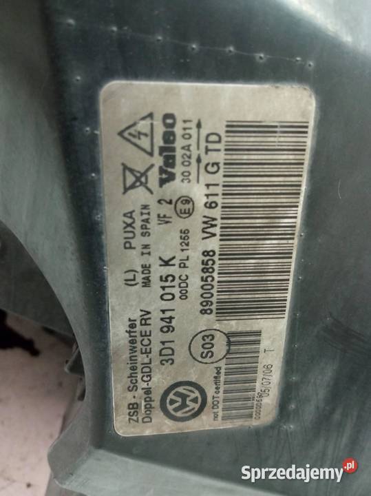 LAMPA PRZÓD LEWA XENON EUROPA USZKODZONA