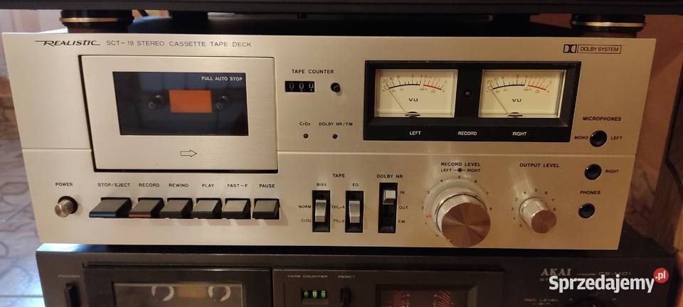 Kolekcjoner sprzętu sprzeda 8 sztuk różności Lutomiersk