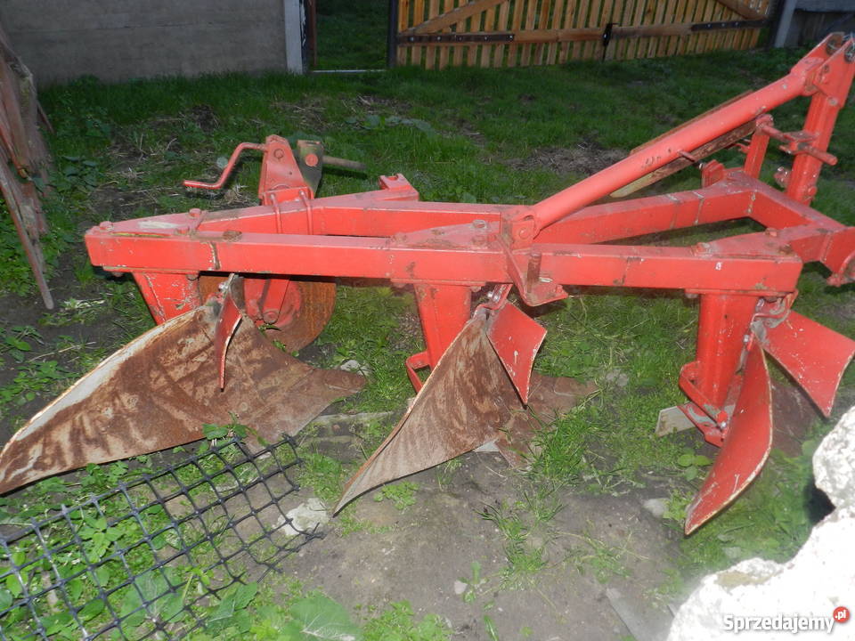 Pług 3 skibowy duże odkładnice dłuta TUR Unia Powodów Pierwszy