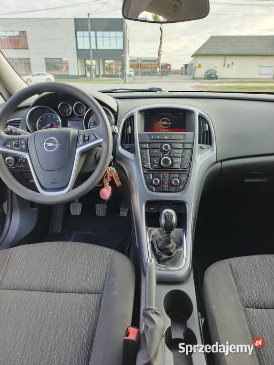 Opel Astra niski przebieg nieuszkodzony Motoryzacja Brodnica