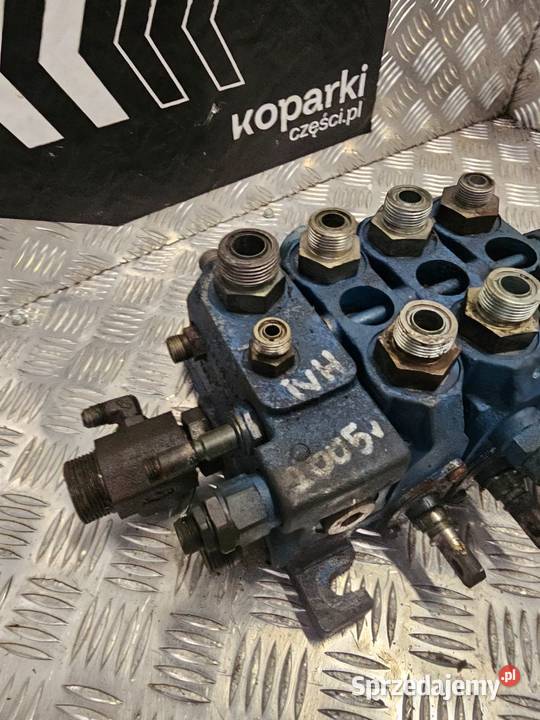 Rozdzielacz hydrauliczny przedni Holland Case Gdynia