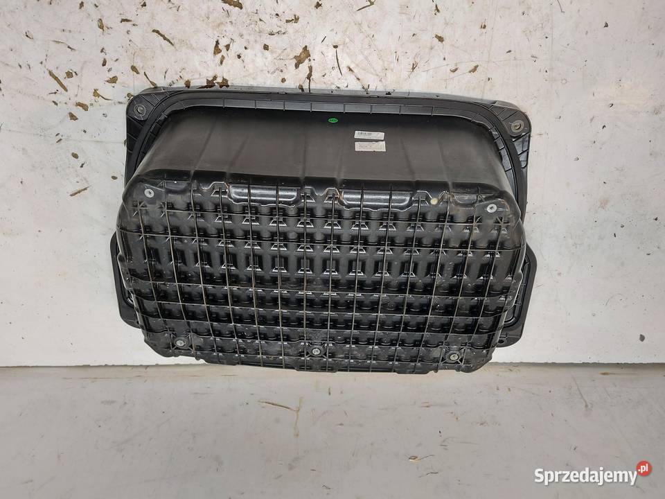 TESLA MODEL Y 2023r Wnęka wanna bagażnika