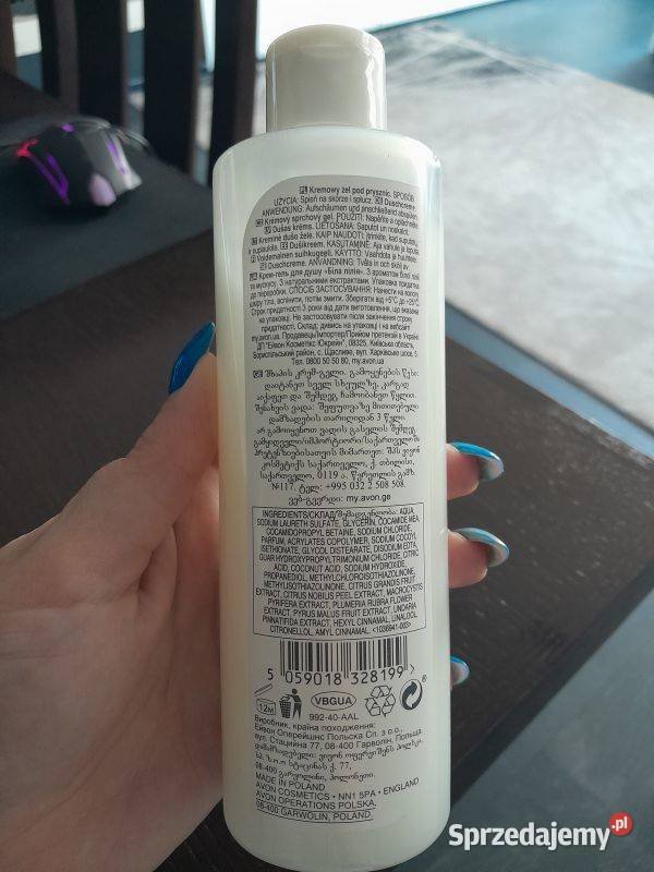 Kremowy żel pod prysznic White Lily 250ml Siewierz