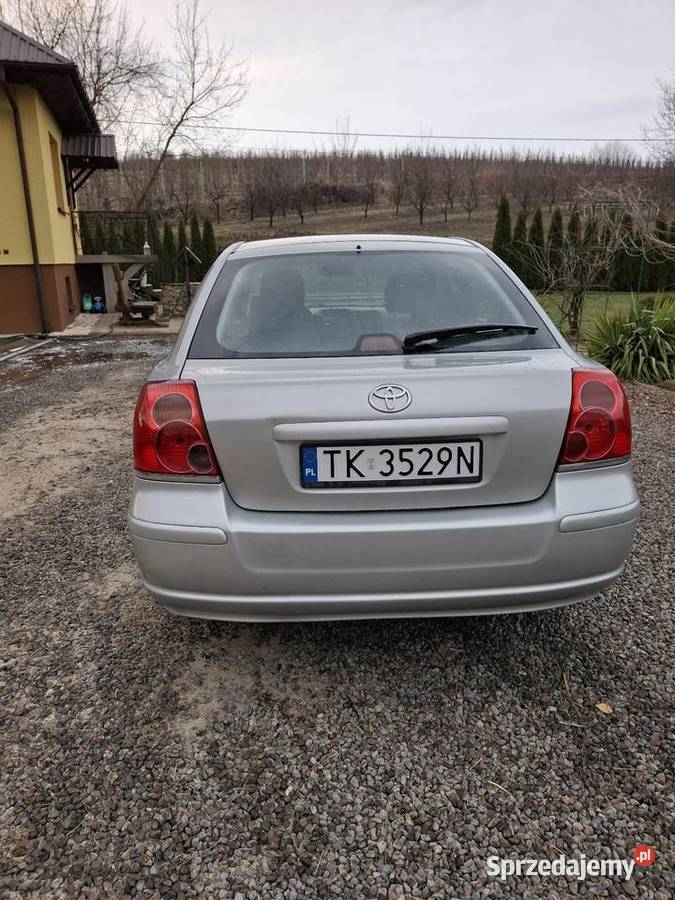 Sprzedam TOYOTA Avensis Sandomierz