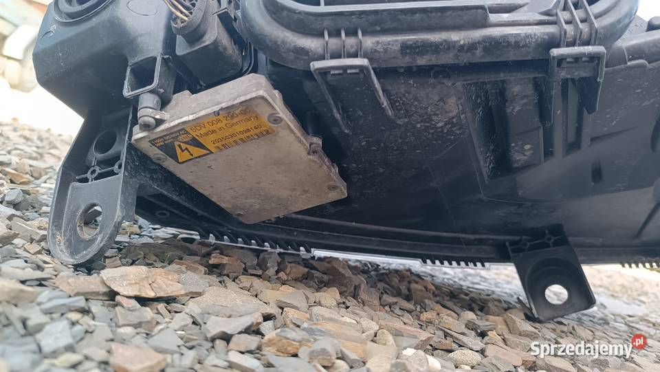 Lampa prawa lewa przód przednia TYC Audi A6 C6 Radłów